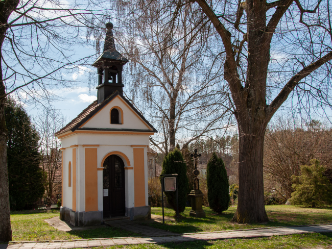 STAŇKOV ŽIJE