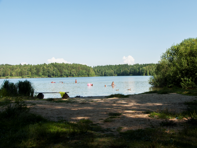 STAŇKOV ŽIJE